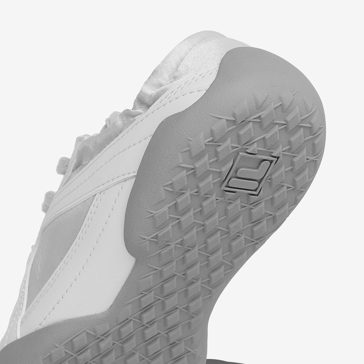 미끄러짐 없이 안정적으로