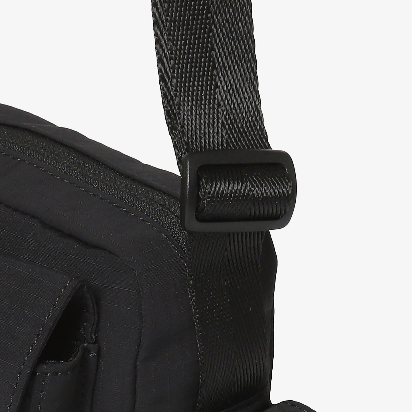 1100FS3BCH2333XBLK-07