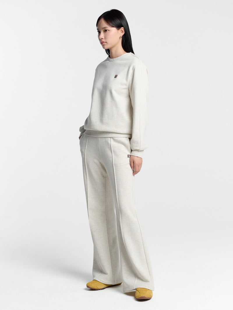 에센셜 스몰로고 맨투맨