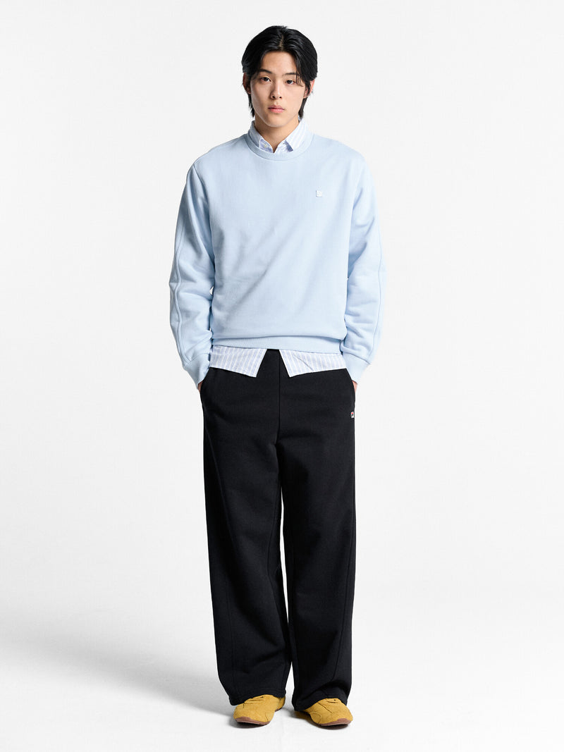 에센셜 스몰로고 맨투맨