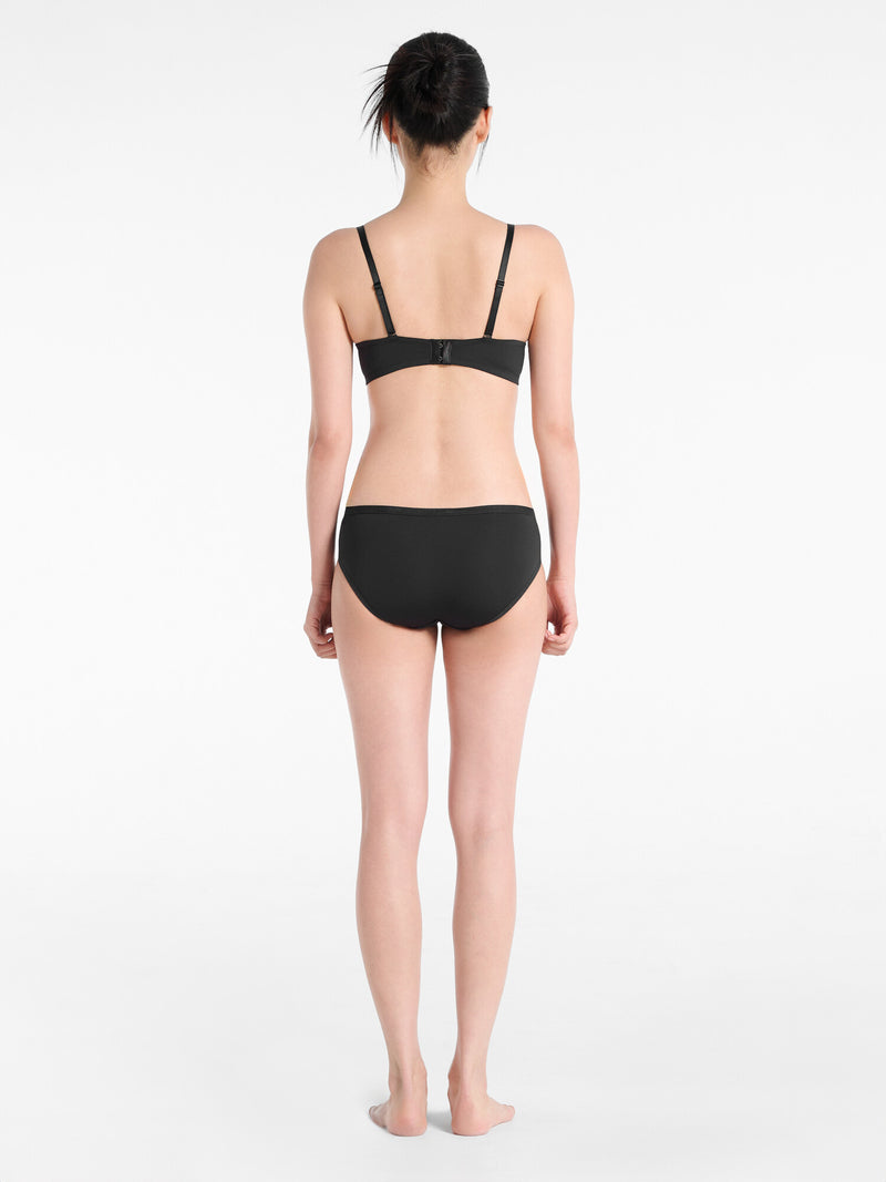 에센셜 클래식 베이직 브라