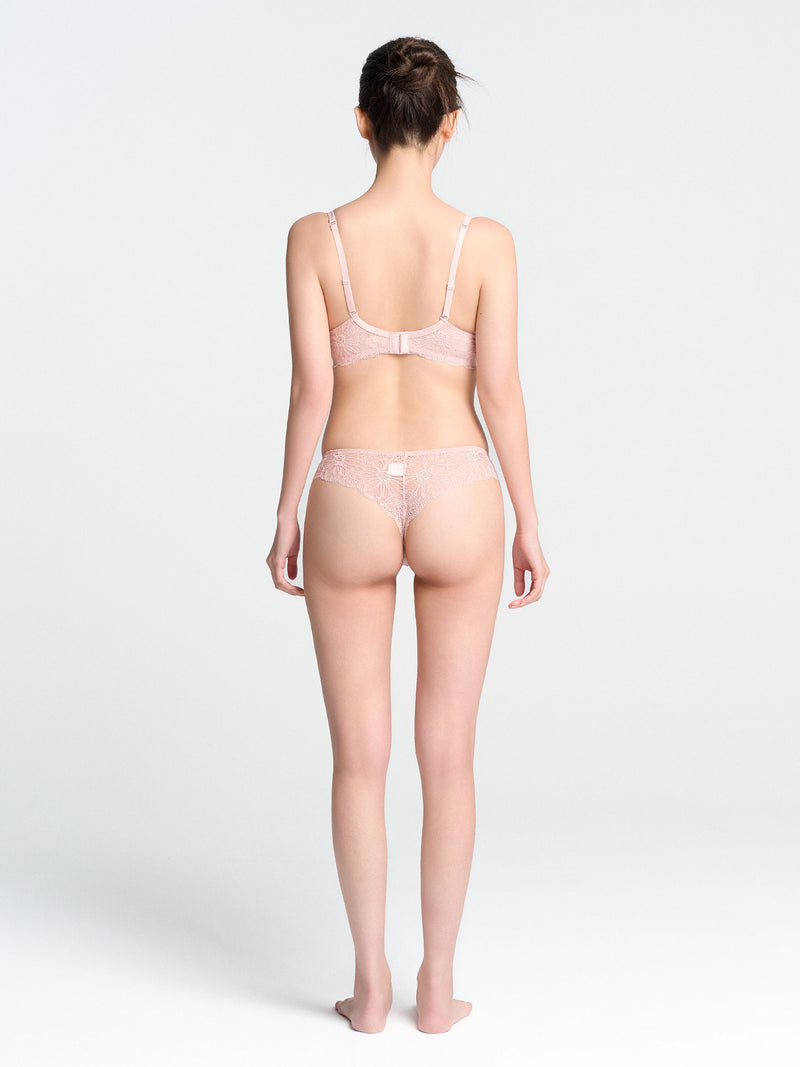 글로우 레이스 볼륨 브라