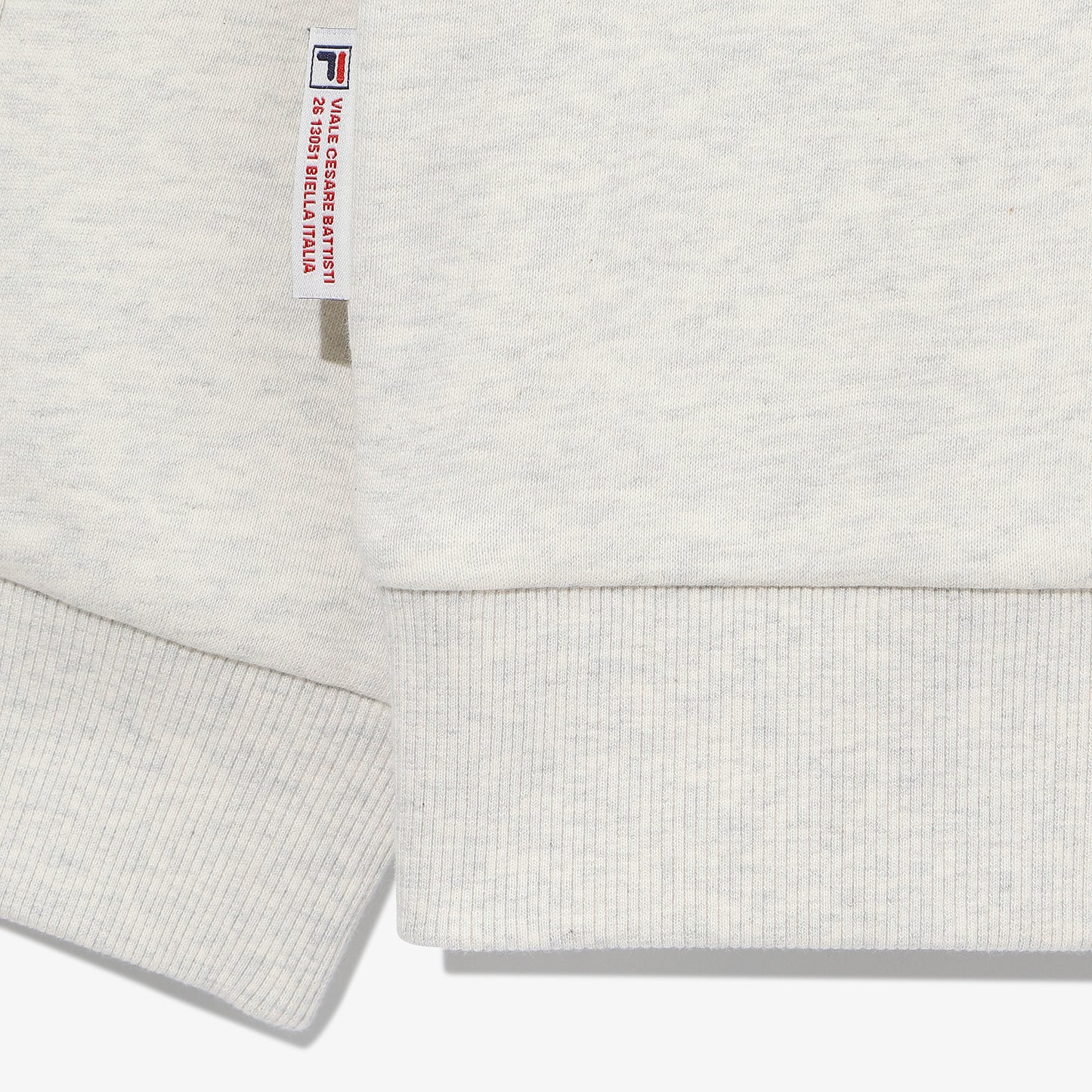 에센셜 스몰로고 맨투맨 - 06