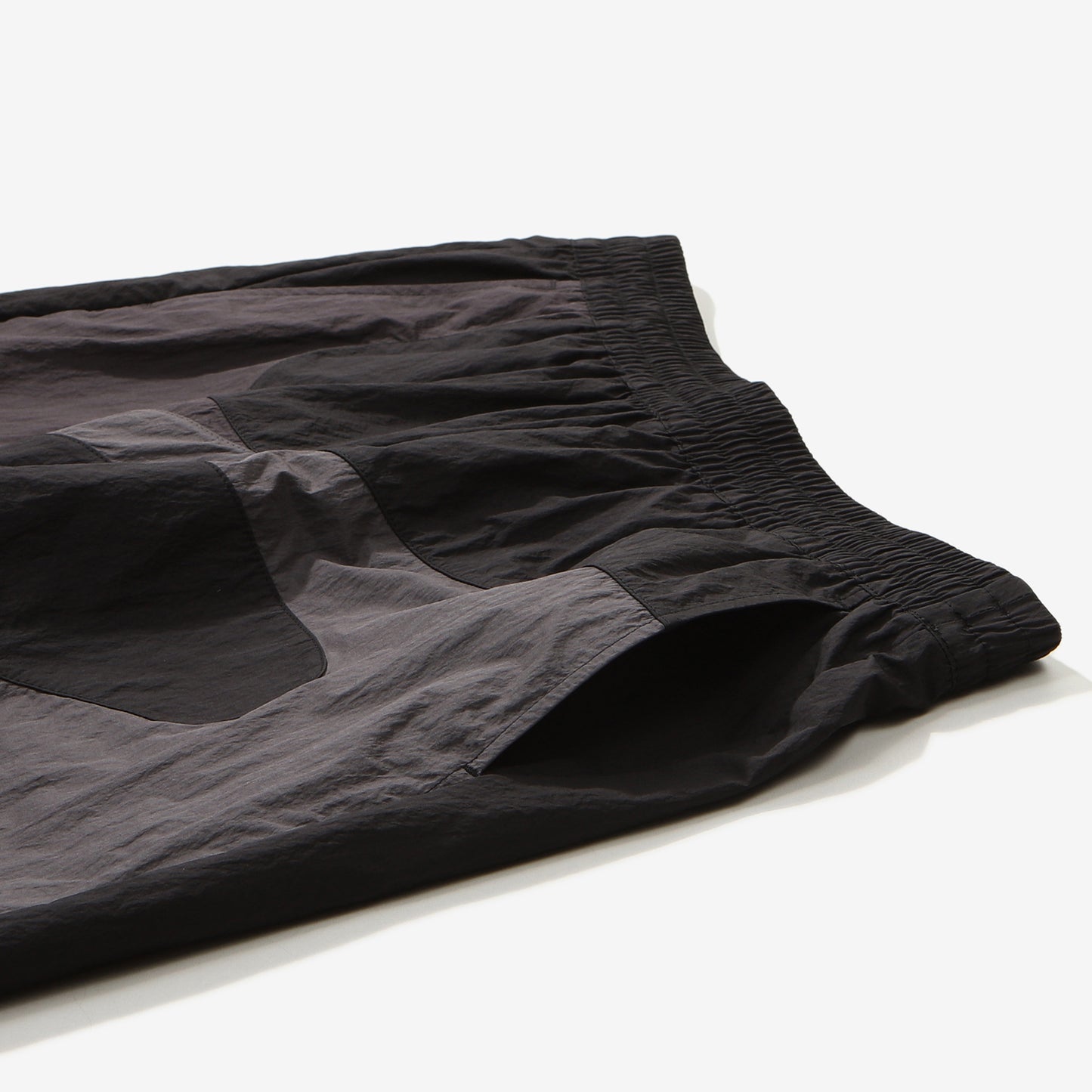 1100FS2TRG2134XBLK-03