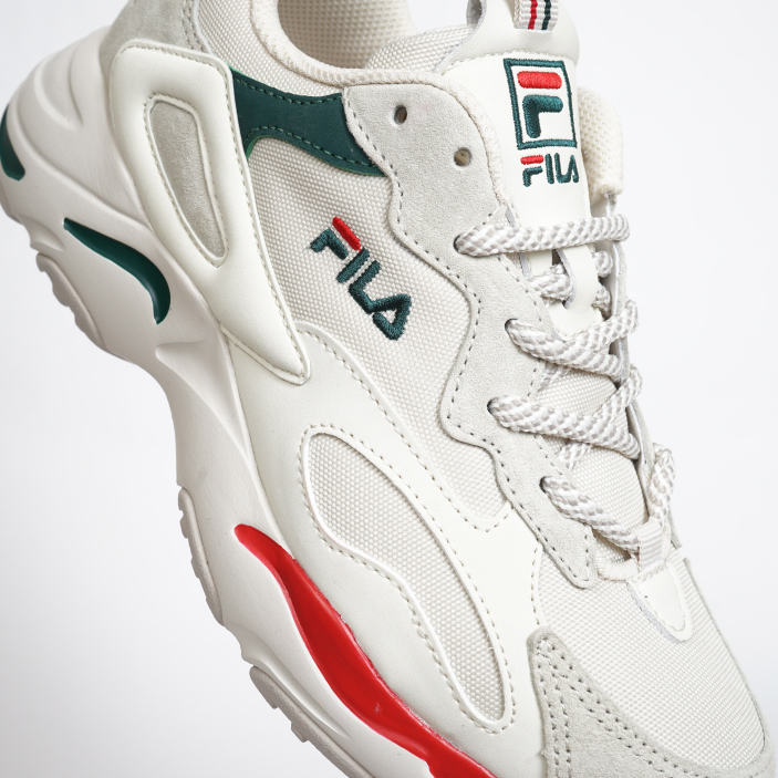 fila ray tracer yeezy 700